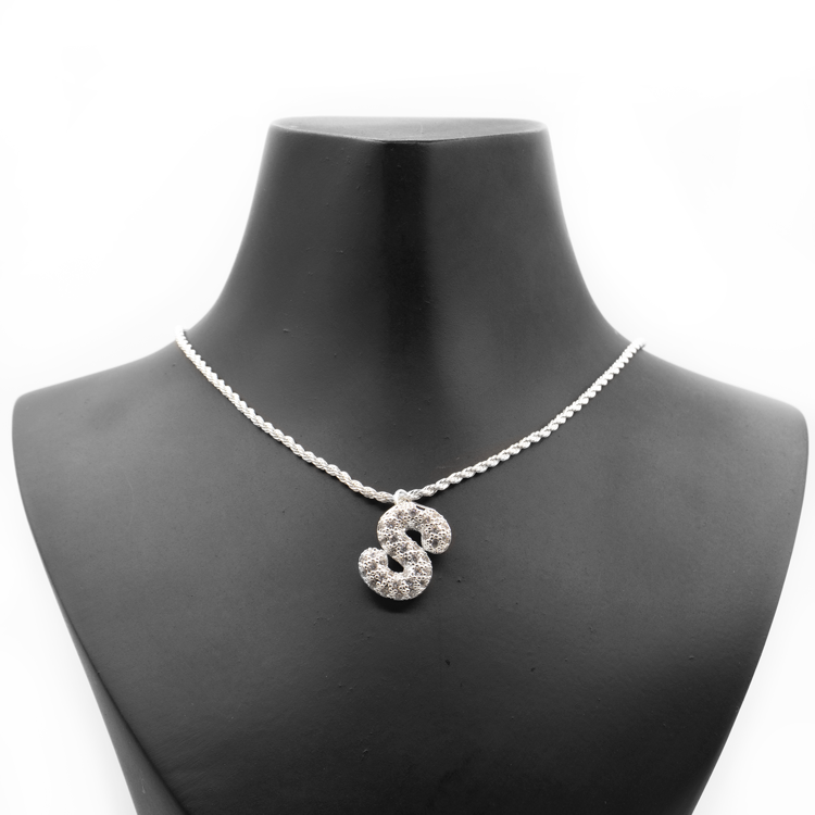 DIJE LETRA  CON CIRCONES BAÑO DE PLATA