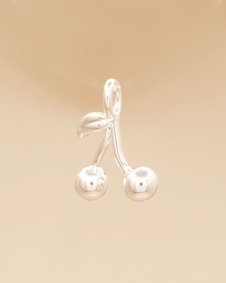 DIJE CHERRY BAÑO EN PLATA