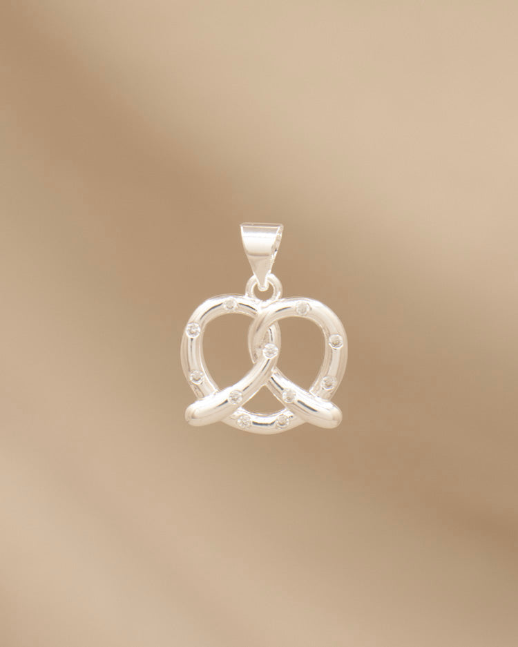 DIJE PRETZEL GRANDE BAÑO EN PLATA