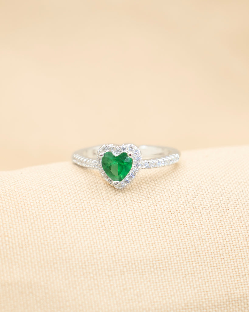 ANILLO CORAZÓN INCRUSTADO BAÑO DE PLATA