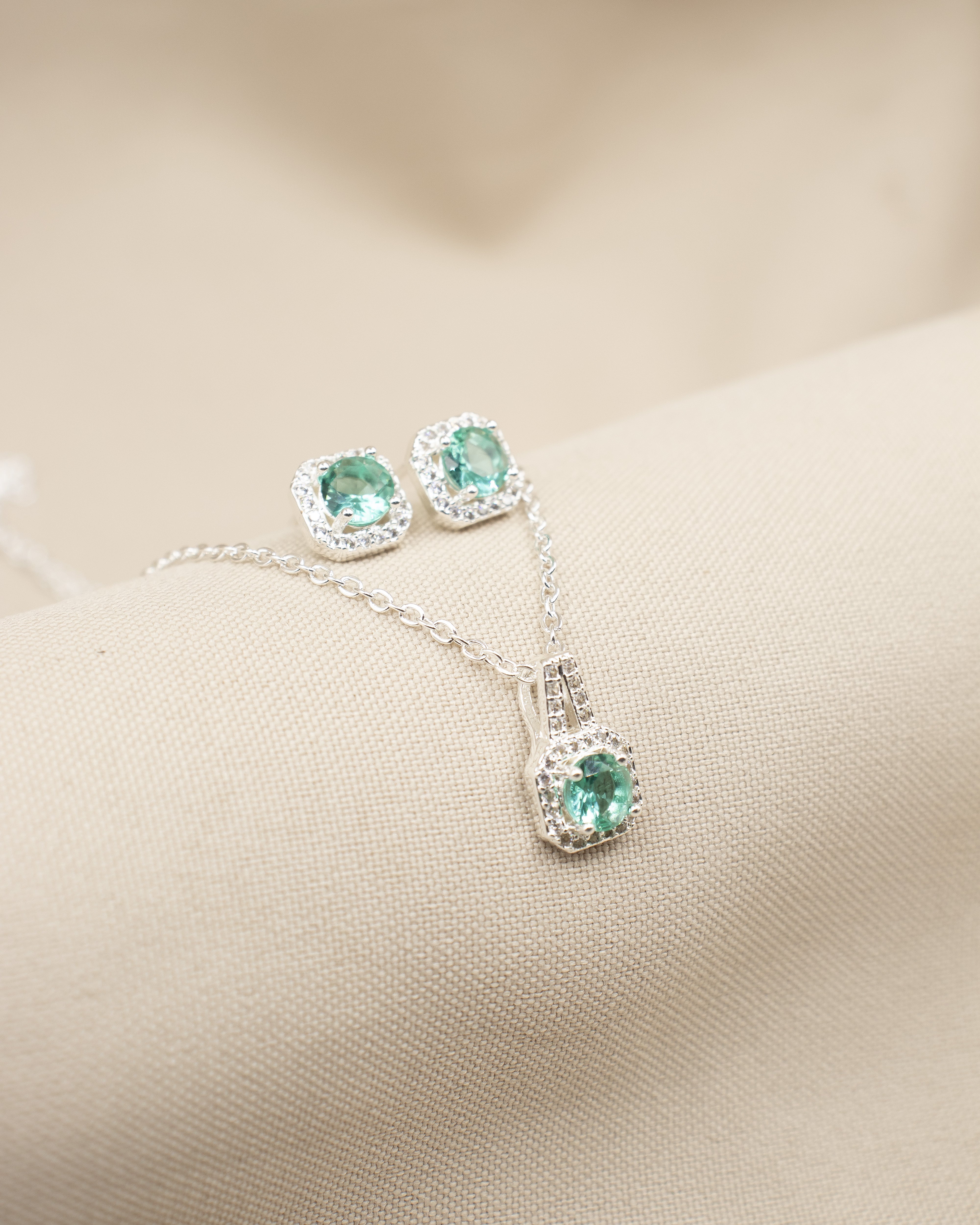 SET TOPO + CADENA ANASTACIA