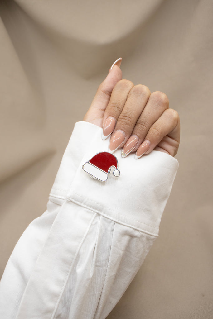 BROCHE GORRO NAVIDAD BAÑO EN PLATA