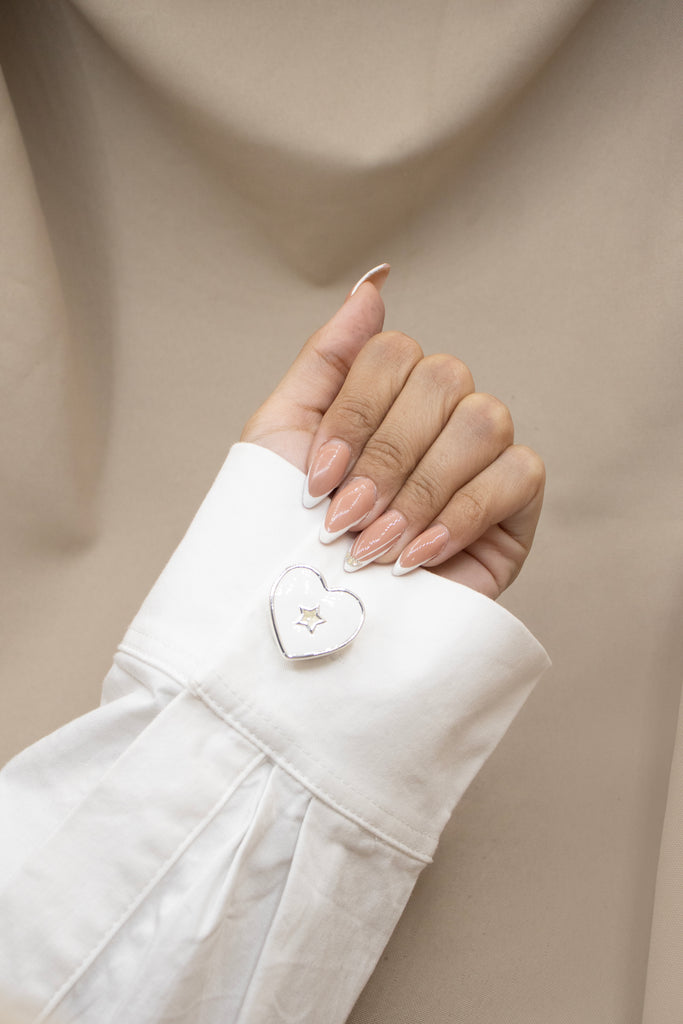 BROCHE CORAZON ESTRELLA BAÑO EN PLATA