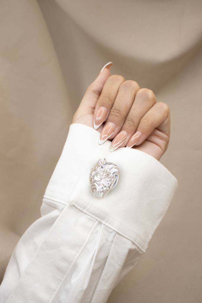 BROCHE HEART LOVE BAÑO EN PLATA