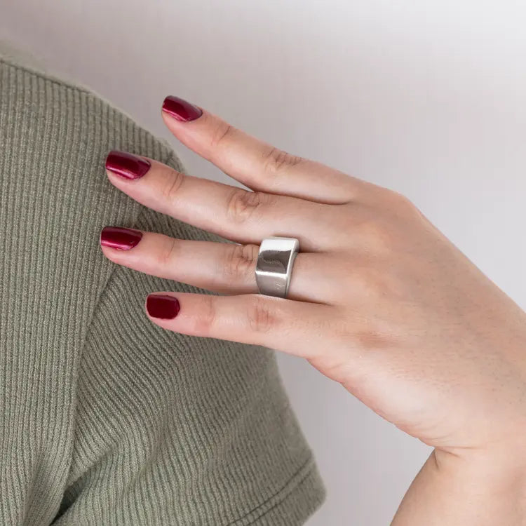 ANILLO CUADRADO LISO BAÑO DE PLATA