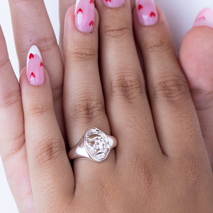 ANILLO SELLO DE DAMA BAÑO DE PLATA