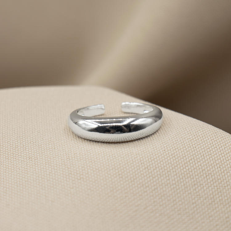 ANILLO LUNA LISO BAÑO DE PLATA
