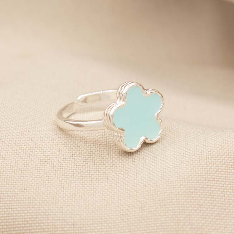 ANILLO FLOR OPALO BAÑO DE PLATA