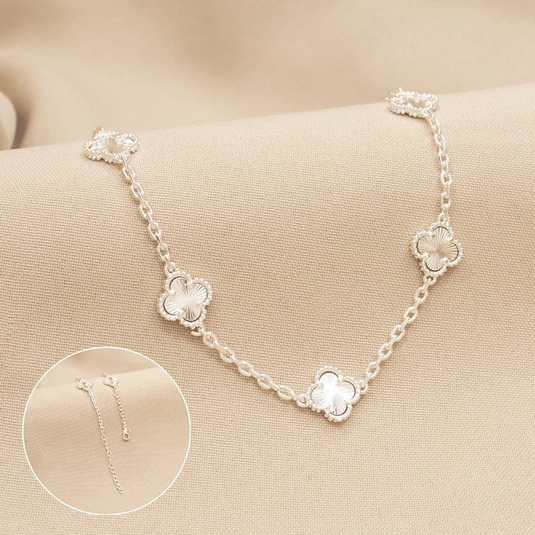 CADENA CONEXIÓN DE TRÉBOL BAÑO DE PLATA