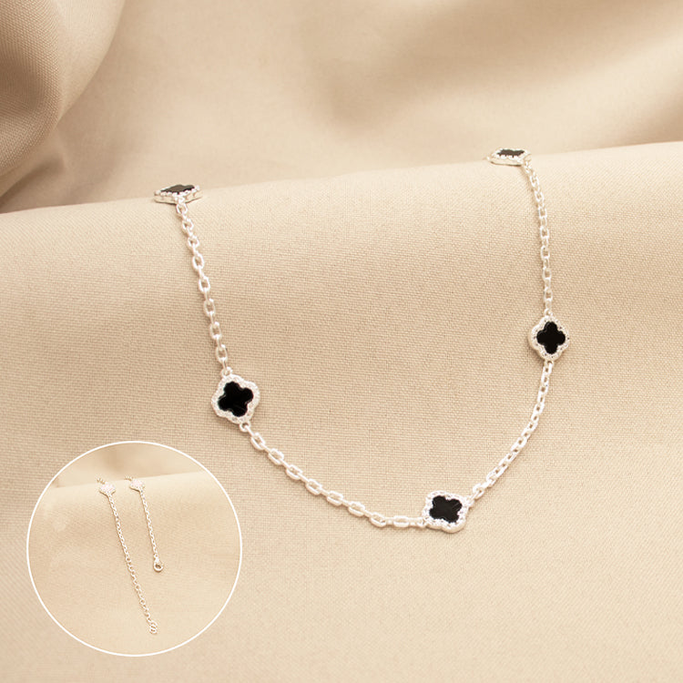 CADENA MINI TRÉBOL SHINE BAÑO DE PLATA