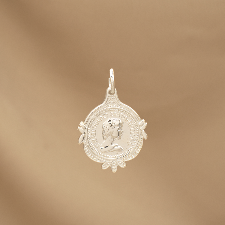 DIJE ARTEMISA BAÑO DE PLATA