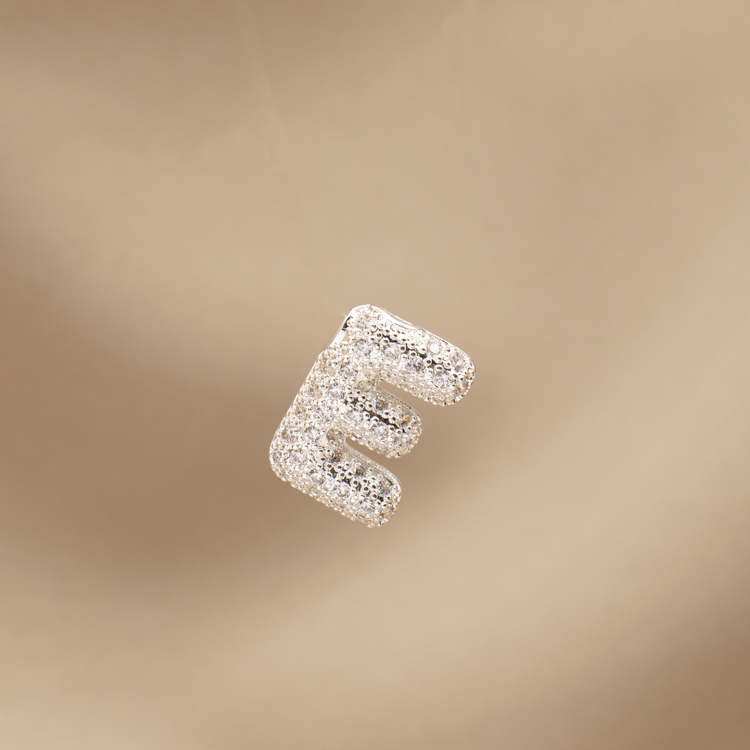 DIJE LETRA  CON CIRCONES BAÑO DE PLATA