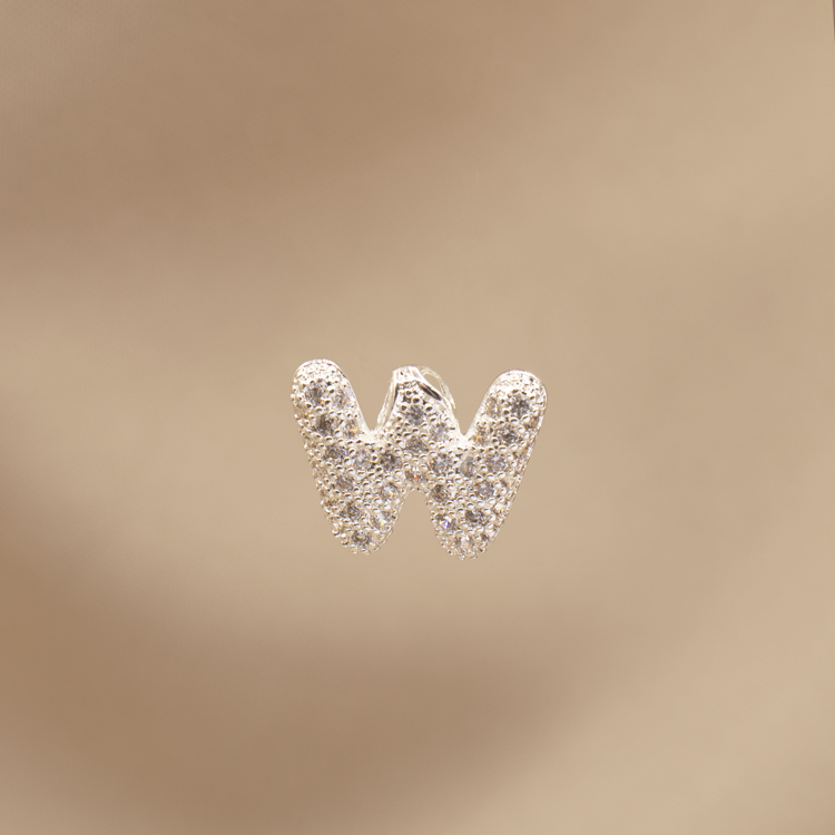 DIJE LETRA  CON CIRCONES BAÑO DE PLATA