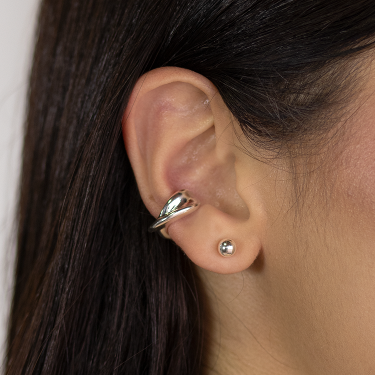 EARCUFF CRUZADO BAÑO DE PLATA