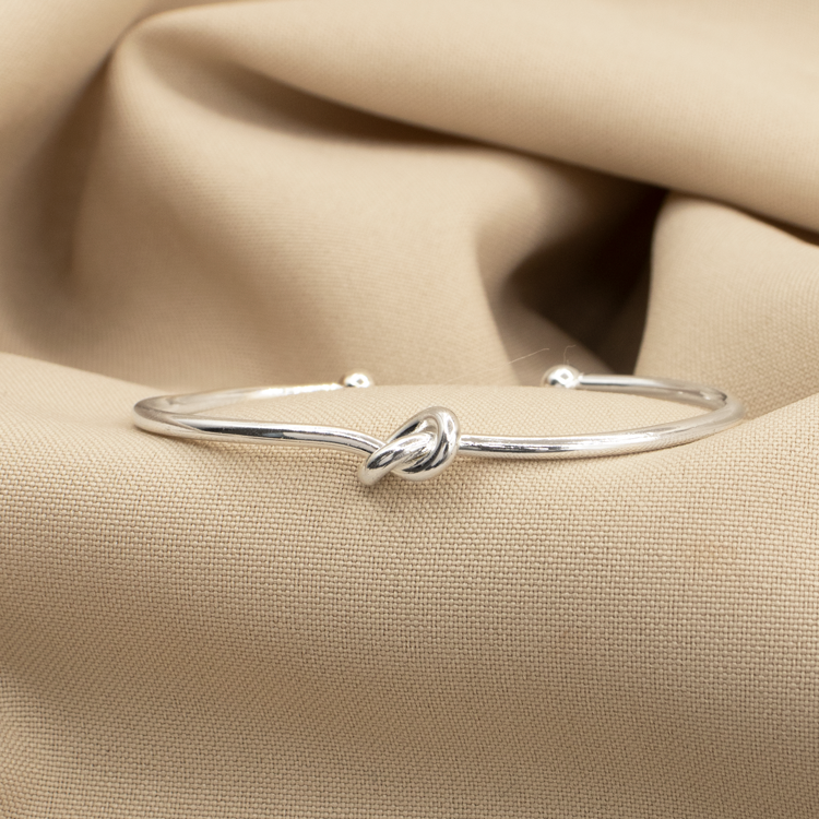 PULSERA NUDO MÁGICO BAÑO DE PLATA