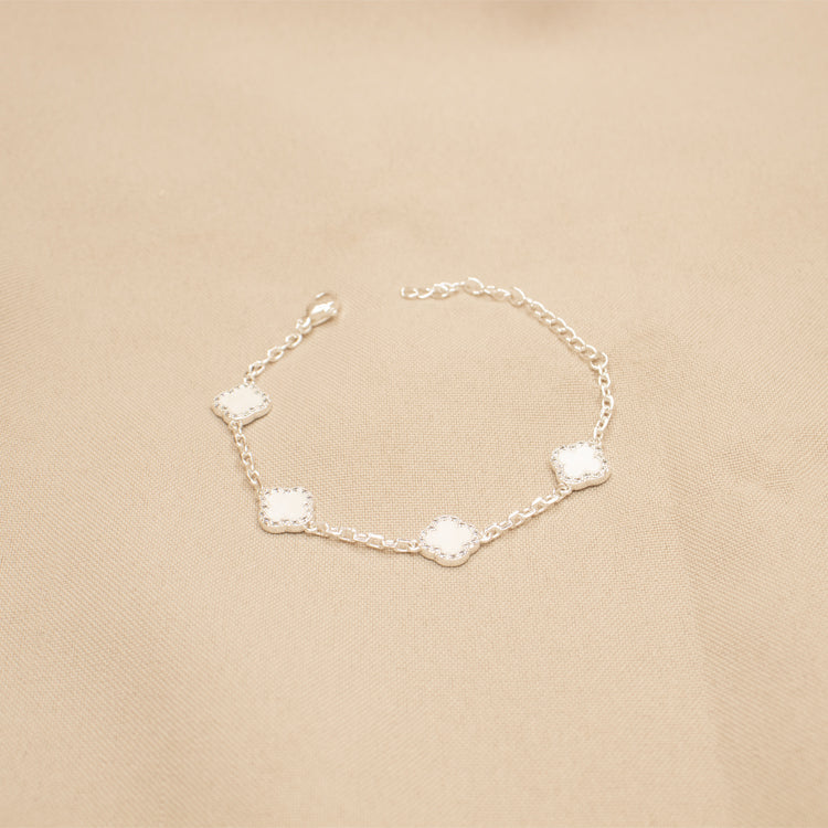 PULSERA MINI TRÉBOL SHINE BAÑO DE PLATA