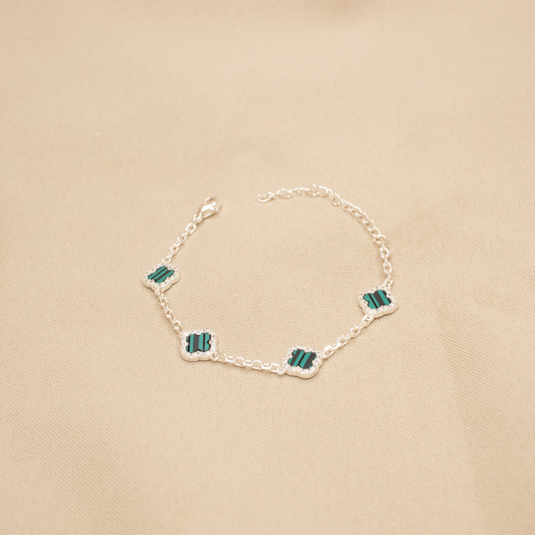 PULSERA MINI TRÉBOL SHINE BAÑO DE PLATA