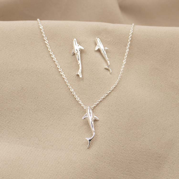 SET TIBURÓN PEQUEÑO BAÑO DE PLATA