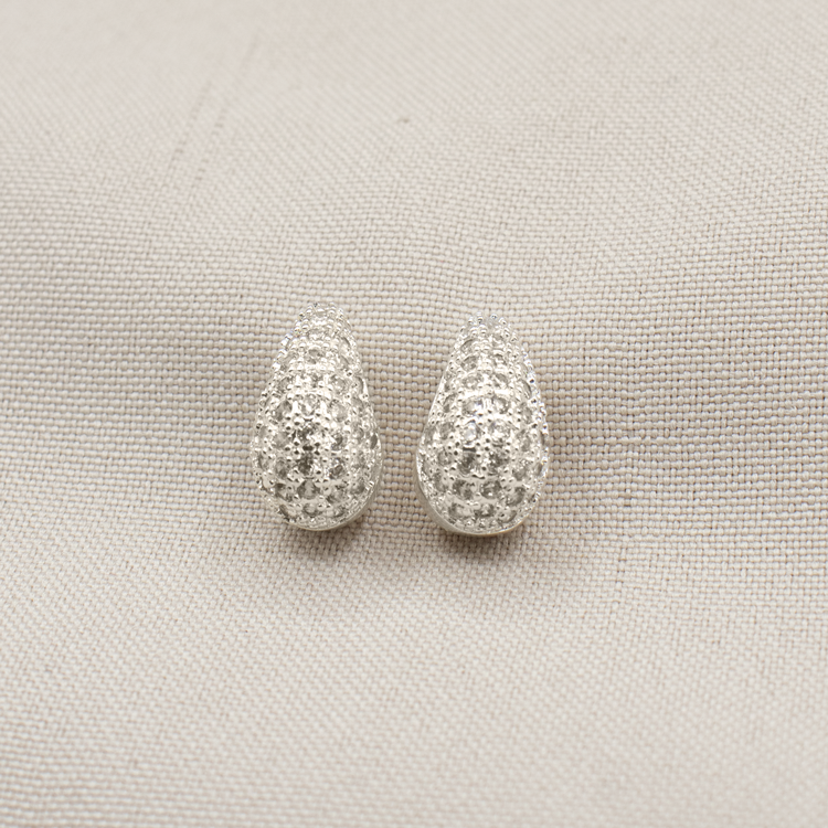 TOPO GOTA CIRCONES BAÑO DE PLATA