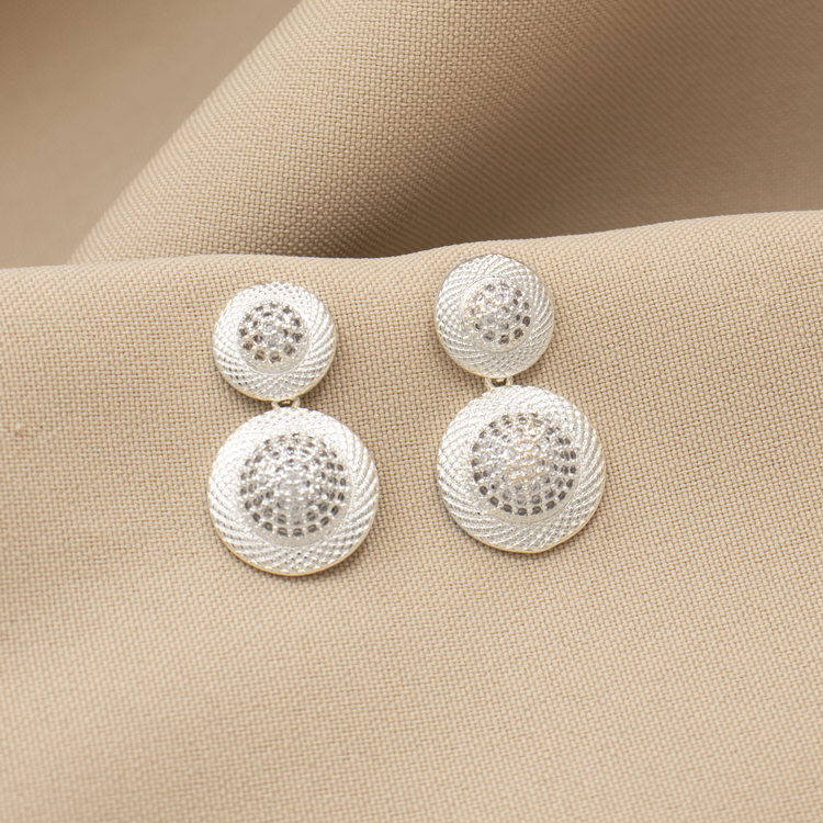 TOPO SOMBRERO CON CIRCONES BAÑO DE PLATA