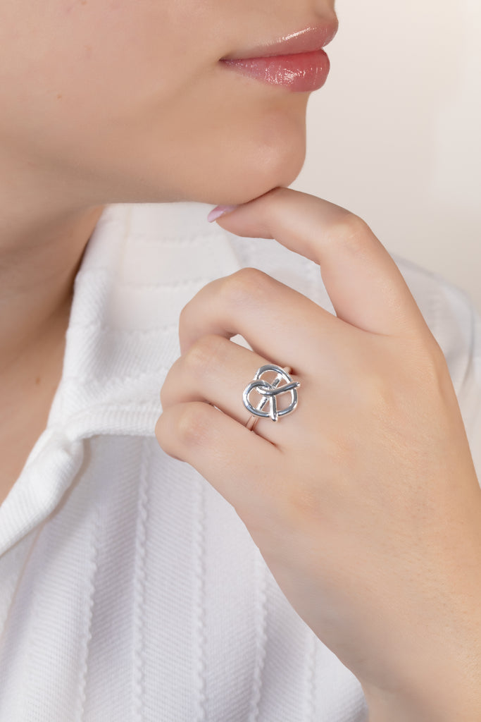 ANILLO PRETZEL BAÑO DE PLATA