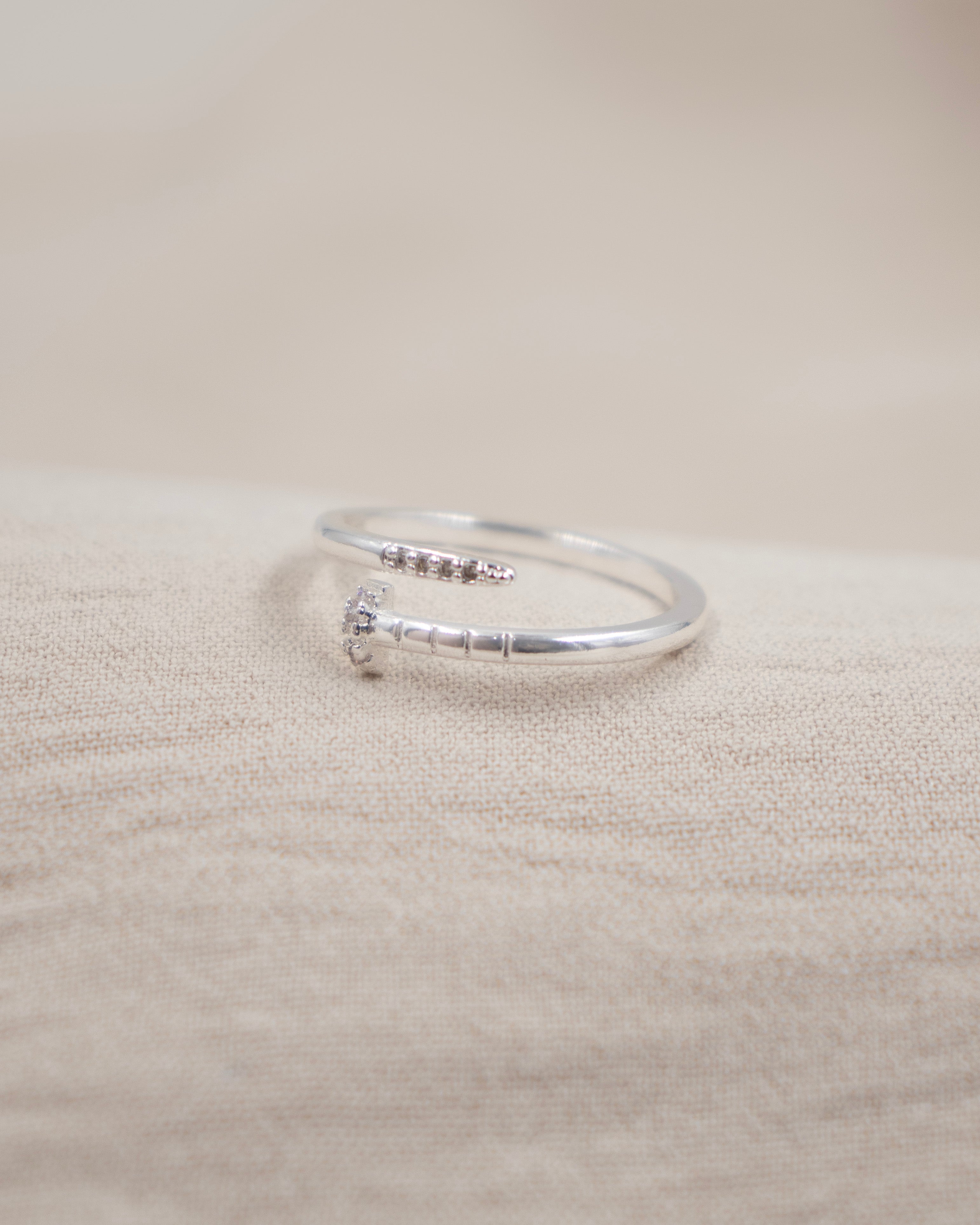 ANILLO CLAVO BAÑO DE PLATA