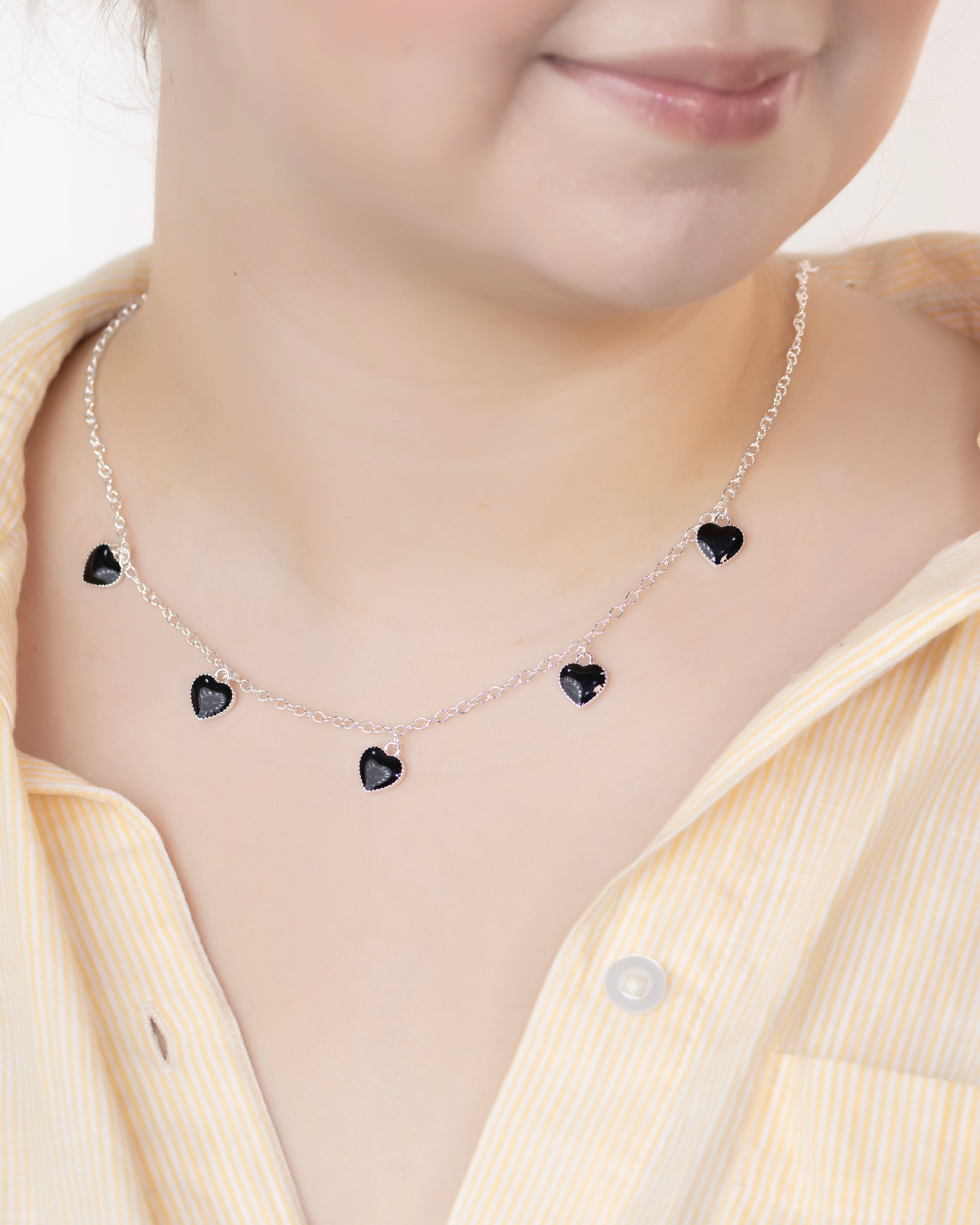 COLLARES CORAZÓN CHARM  BAÑO DE PLATA
