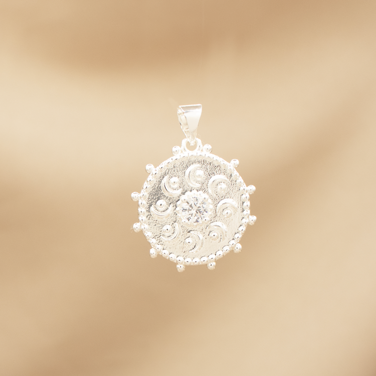 DIJE CIRCULO ENCANTO BAÑO DE PLATA