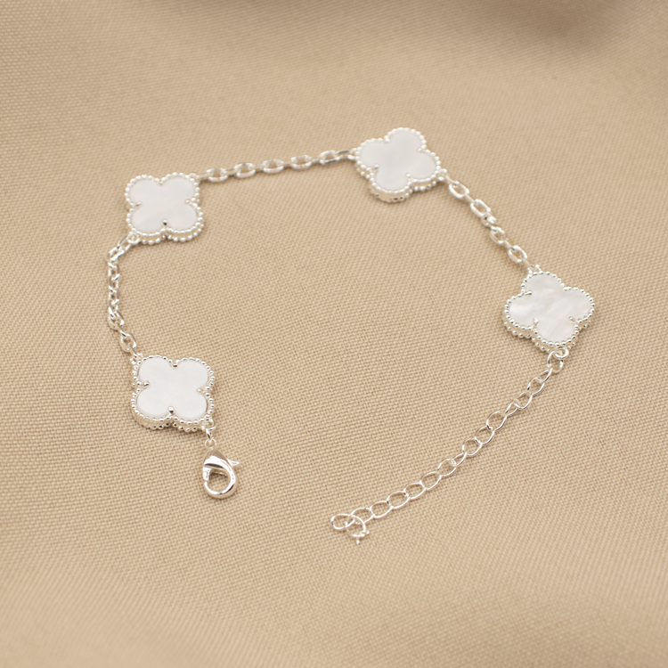 PULSERA CONEXION TREBOL BAÑO DE PLATA