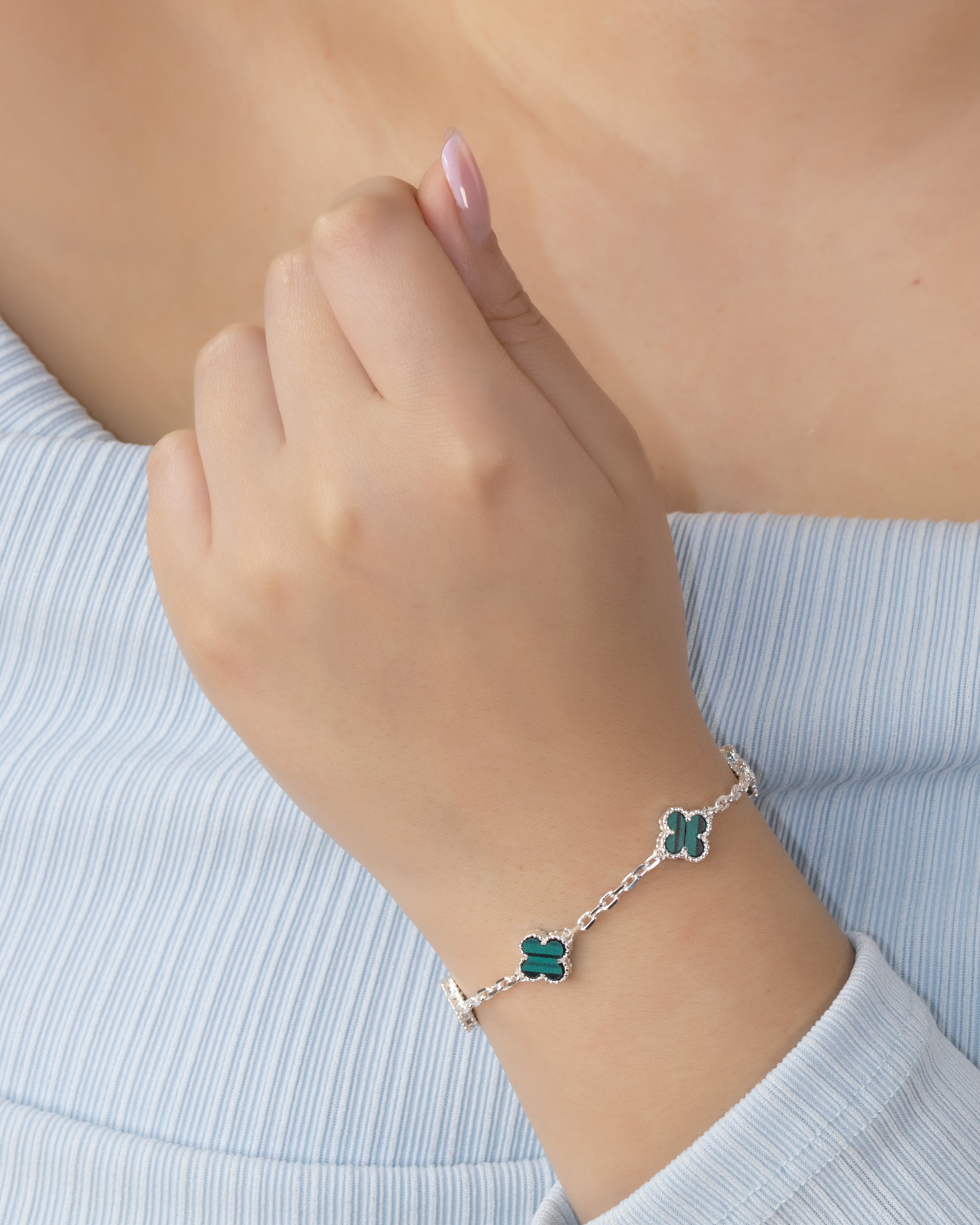 PULSERA MINI CONEXIÓN TREBOL BAÑO DE PLATA